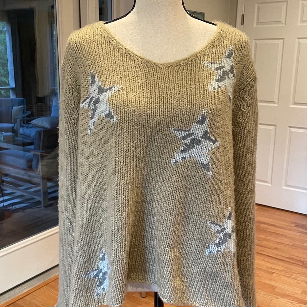 Wooden Ships Star V-Neck  Sweater S/M
